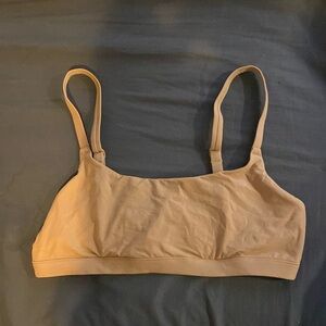 Skims Bra size medium